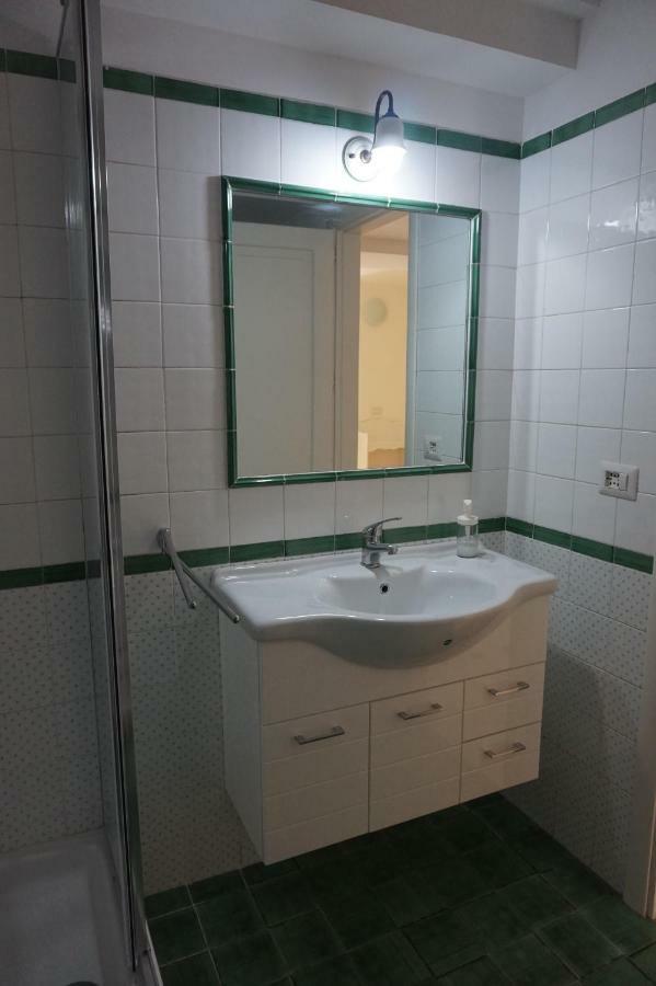 אסראלה Suites In Sicily מראה חיצוני תמונה